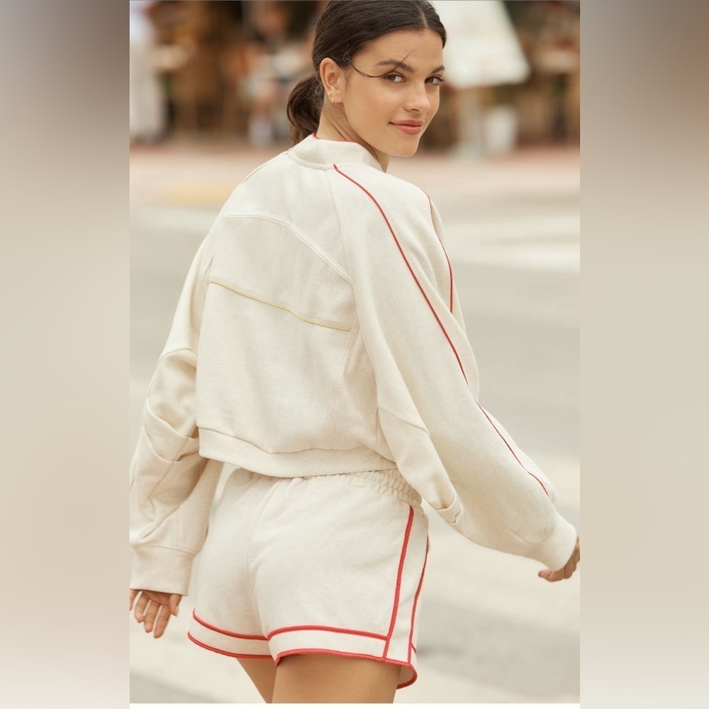 NWT Daily Practice Piped Retro Sweat Set SZ Cropped Pullover Sweatshirt - Picture 3 of 3